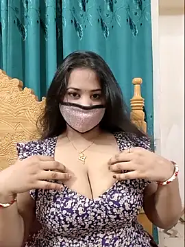 Snapshot of Beauty_Queen_Soniya chatting on 06/19/26, 07:09 Beauty Queen Soniya online show from 06/19/26, 07:09
