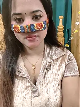 Snapshot of Beauty_Queen_Soniya chatting on 04/27/26, 03:21 Beauty Queen Soniya online show from 04/27/26, 03:21