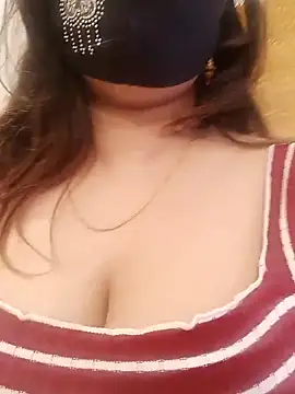 Snapshot of Beauty_Queen_Soniya chatting on 01/06/26, 09:46 Beauty Queen Soniya online show from 01/06/26, 09:46