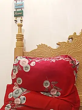 Snapshot of Beauty_Queen_Soniya chatting on 01/18/26, 05:27 Beauty Queen Soniya online show from 01/18/26, 05:27