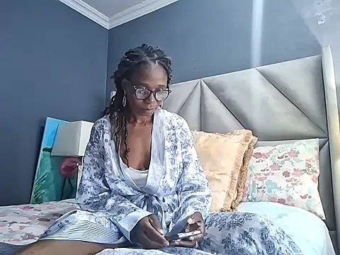 NaughtyCouga online show from 05/06/26, 06:17