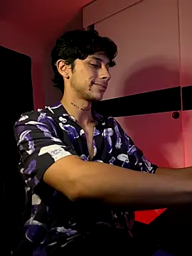 Snapshot of ErosDominant chatting on 11/15/25, 02:04 ErosDominant online show from 11/15/25, 02:04