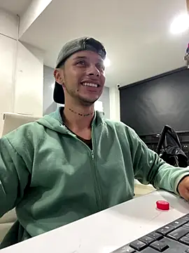 ErosDominant online show from 12/22/25, 12:44