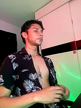 Snapshot of ErosDominant chatting on 10/25/25, 09:26 ErosDominant online show from 10/25/25, 09:26