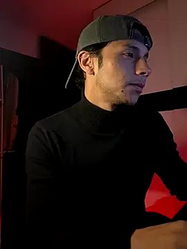 Snapshot of ErosDominant chatting on 11/16/25, 11:19 ErosDominant online show from 11/16/25, 11:19