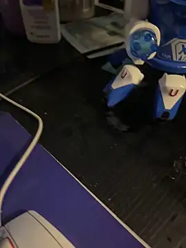 Snapshot of ErosDominant chatting on 11/21/25, 02:43 ErosDominant online show from 11/21/25, 02:43