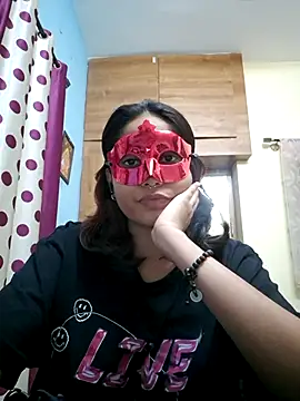 Ishaa Sharmaa online show from 11/04/25, 02:21