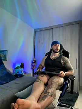 Dave-Max01 online show from 11/20/25, 03:07