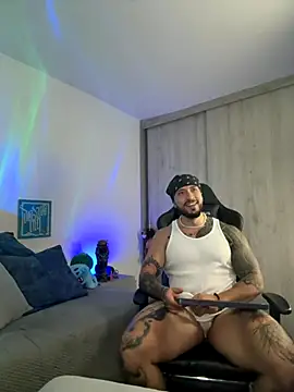 Dave-Max01 online show from 11/22/25, 02:38