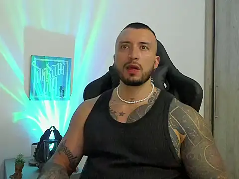 Dave-Max01 online show from 10/30/25, 01:04