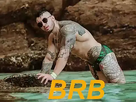 Dave-Max01 online show from 11/17/25, 02:43