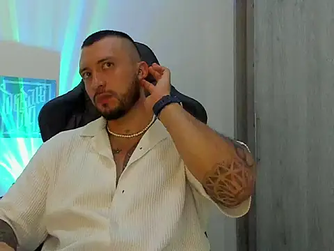 Dave-Max01 online show from 10/31/25, 12:29