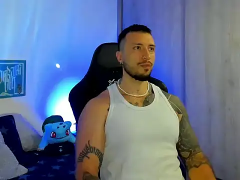 Snapshot of Dave-Max01 chatting on 03/02/26, 12:45 Dave-Max01 online show from 03/02/26, 12:45