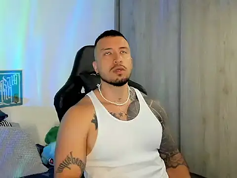 Snapshot of Dave-Max01 chatting on 02/24/26, 02:29 Dave-Max01 online show from 02/24/26, 02:29