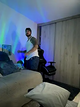 Dave-Max01 online show from 11/23/25, 02:43