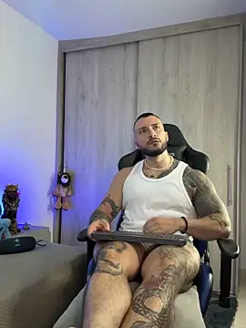 Dave-Max01 online show from 11/18/25, 02:53