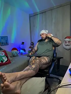 Dave-Max01 online show from 11/28/25, 11:21