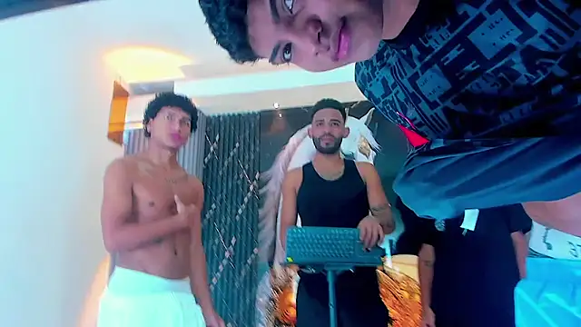  Gods of Olympus  online show from 10/20/25, 04:03