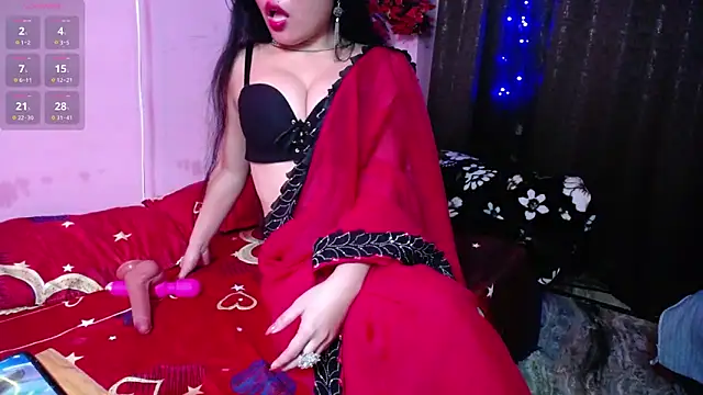 Snapshot of Hot_Hazel chatting on 02/15/26, 12:22 Hot Hazel online show from 02/15/26, 12:22