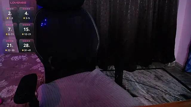 Snapshot of Hot_Hazel chatting on 03/01/26, 09:26 Hot Hazel online show from 03/01/26, 09:26