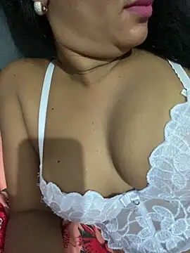 Snapshot of Brunamorenago chatting on 06/04/26, 12:48 Brunamorenago online show from 06/04/26, 12:48