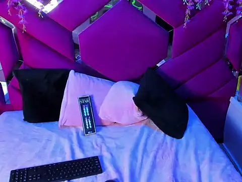 Gisell Squirt  online show from 11/12/25, 12:20