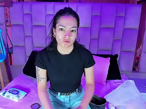 Gisell Squirt  online show from 12/19/25, 12:18