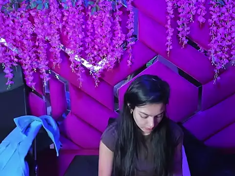 Gisell Squirt  online show from 10/24/25, 12:04