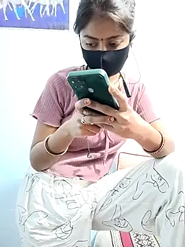 Payal G online show from 12/18/25, 03:33