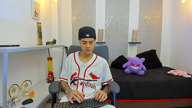 JacobBlackwell  online show from 11/04/25, 07:39