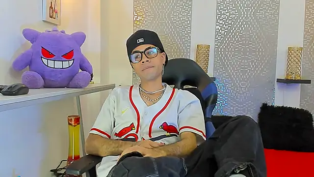 JacobBlackwell  online show from 11/24/25, 07:47