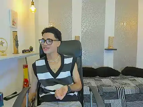 JacobBlackwell  online show from 11/19/25, 08:09