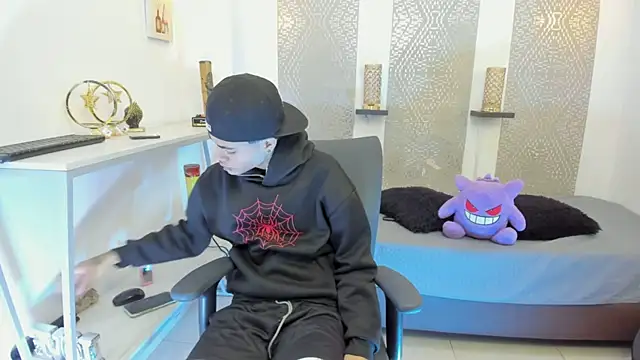 JacobBlackwell  online show from 12/14/25, 07:30