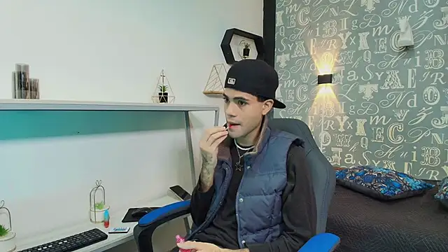 JacobBlackwell  online show from 01/08/26, 07:31