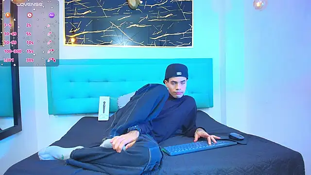 JacobBlackwell  online show from 11/12/25, 04:16