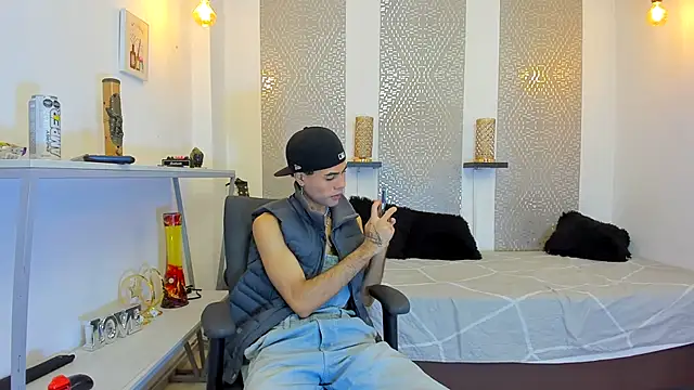 JacobBlackwell  online show from 11/10/25, 07:41