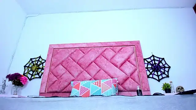 Bigasshott  online show from 10/20/25, 08:09