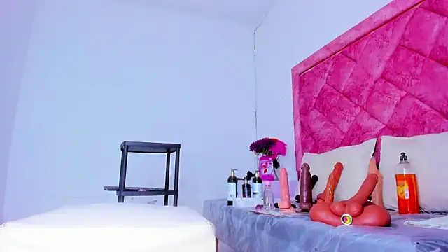 Bigasshott  online show from 12/14/25, 07:30