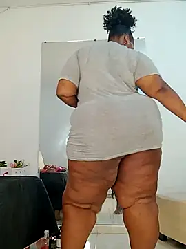 Bigasshott  online show from 02/15/26, 08:41