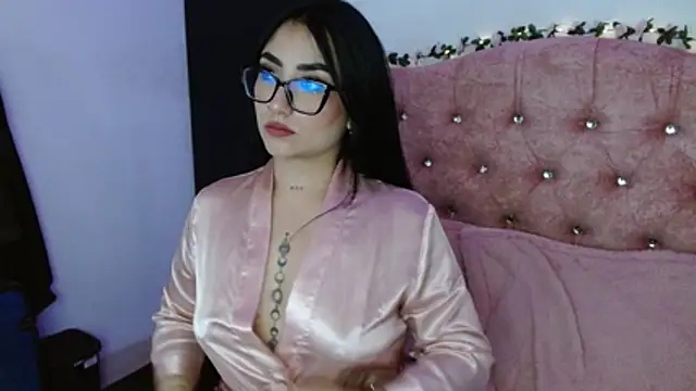 Snapshot of SeleneMore chatting on 01/31/26, 09:02 SeleneMore online show from 01/31/26, 09:02