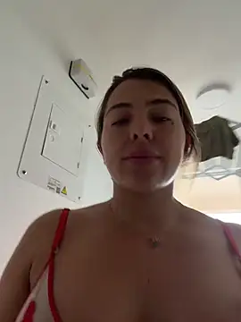camila vanucci- online show from 12/20/25, 03:04