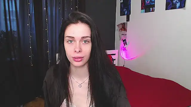 Snapshot of ariel_is_on_vacation chatting on 10/07/25, 03:13 ariel is on vacation online show from 10/07/25, 03:13