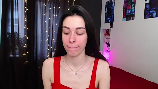 Snapshot of ariel_is_on_vacation chatting on 10/16/25, 09:17 ariel is on vacation online show from 10/16/25, 09:17