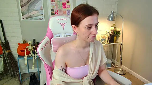 JessiJull online show from 10/23/25, 05:00