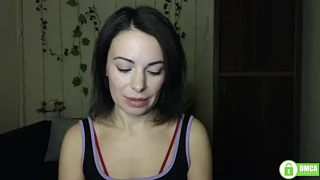 Rita lovvylyou online show from 10/13/25, 05:31