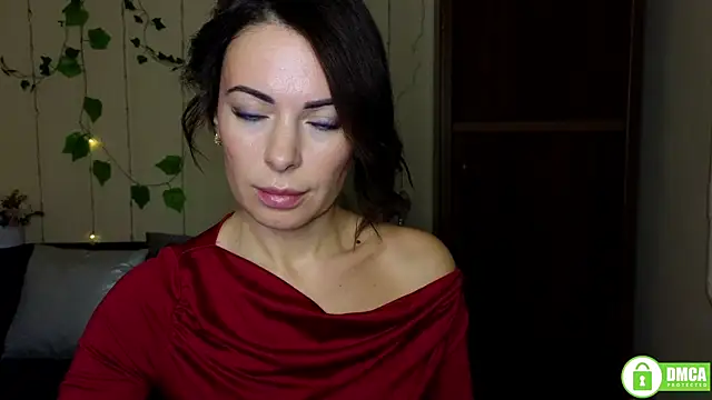 Rita lovvylyou online show from 10/30/25, 06:23