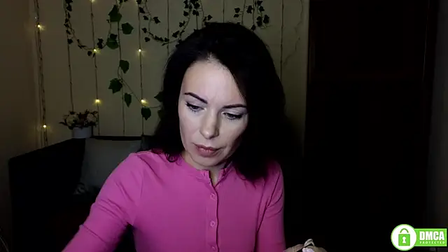 Rita lovvylyou online show from 10/20/25, 05:31