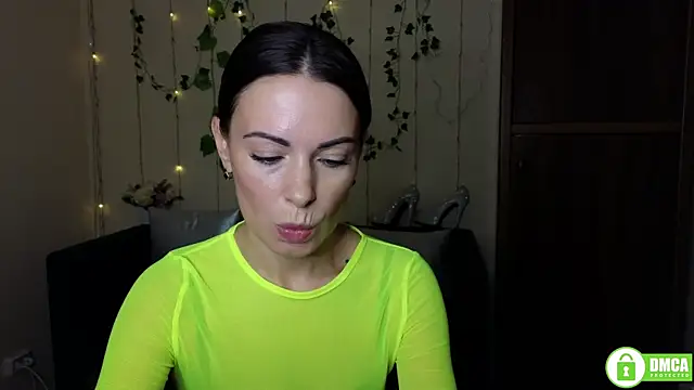 Rita lovvylyou online show from 10/24/25, 11:31