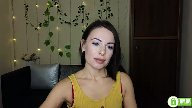 Rita lovvylyou online show from 10/29/25, 12:26