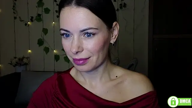 Rita lovvylyou online show from 10/23/25, 05:28